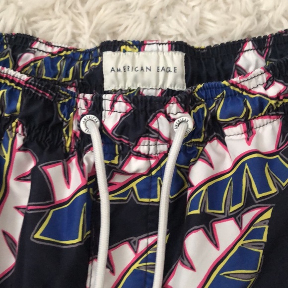 American Eagle men’s bathing suit - Picture 3 of 7